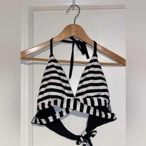 Halter bikini top